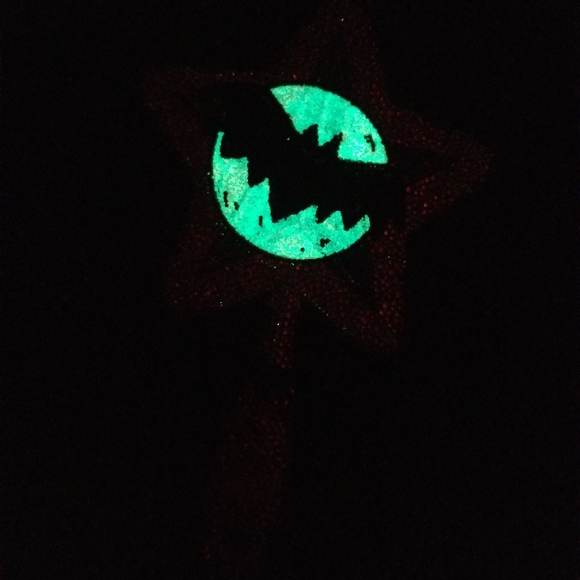 🆕️Jeffree Star, Custom Glow Web Halloween Mirror - Picture 15 of 16